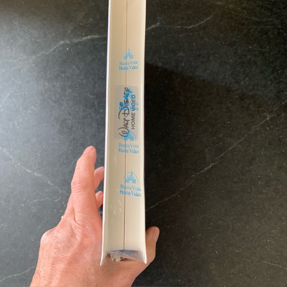 DISNEY | 2 Sealed VHS Tapes | 101 Dalmatians and Pinocchio - Picture 14 of 16